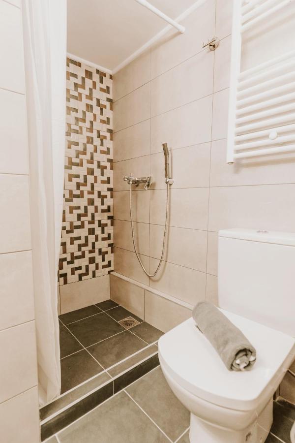 Weekend101 Apartment - Thessaloniki Centre Luaran gambar